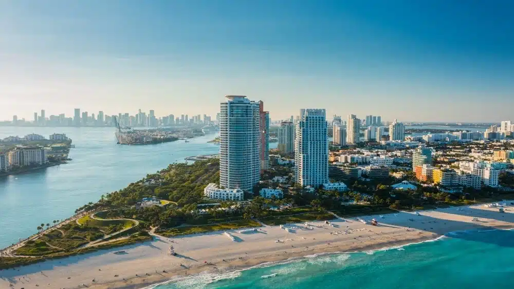 Miami, Florida city skyline